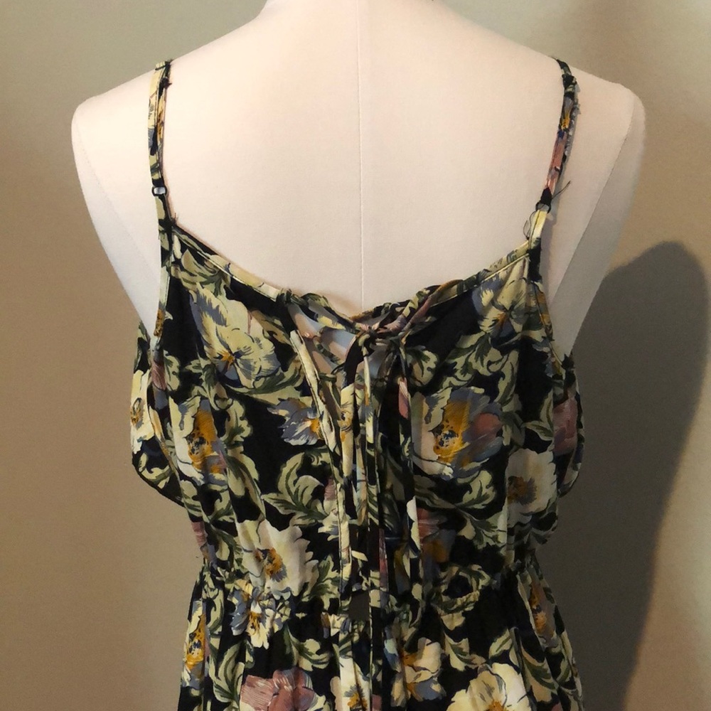 Spring HiLow Dress - Picture 3 of 5